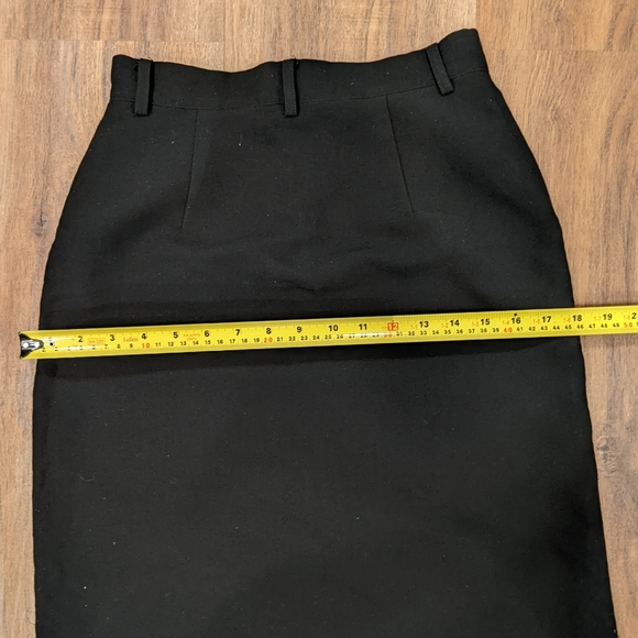 Black Midi Skirt with Front Slit Size XS/S - Picture 4 of 8